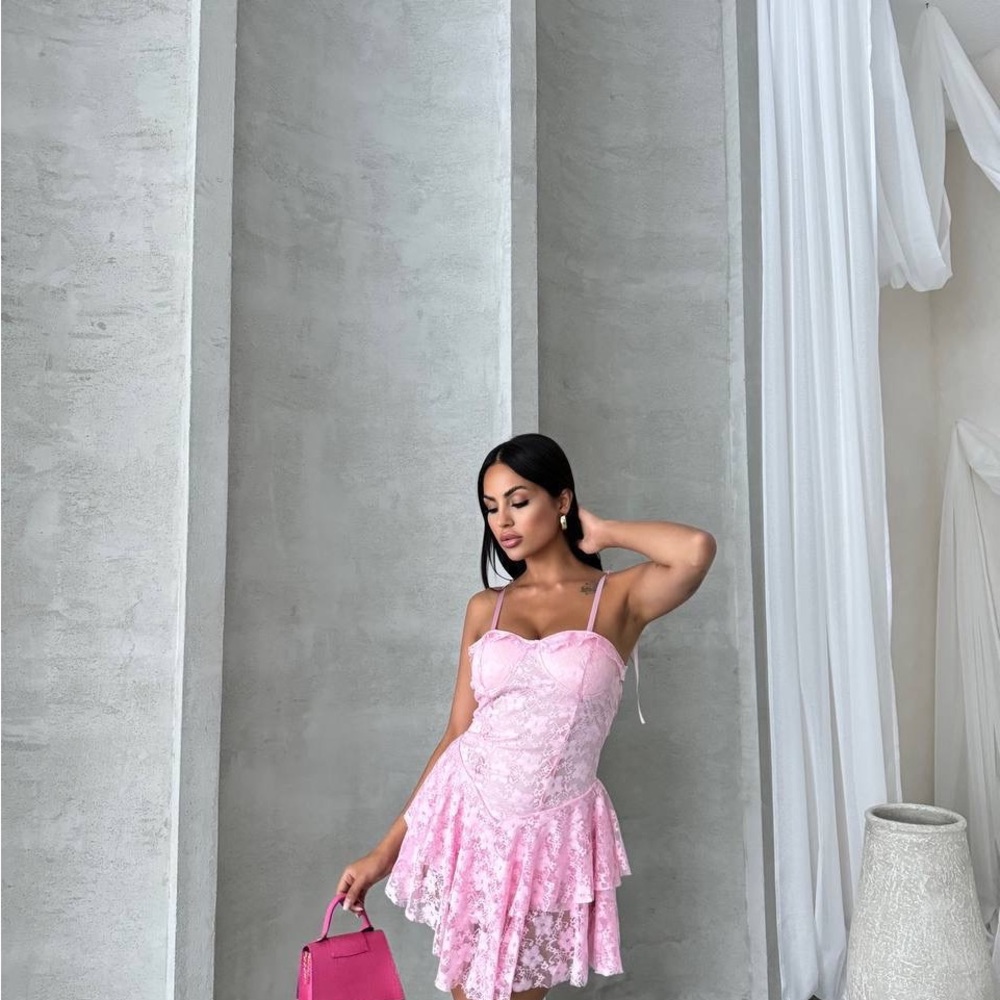 Sweetheart Lace Mini Dress in Pink